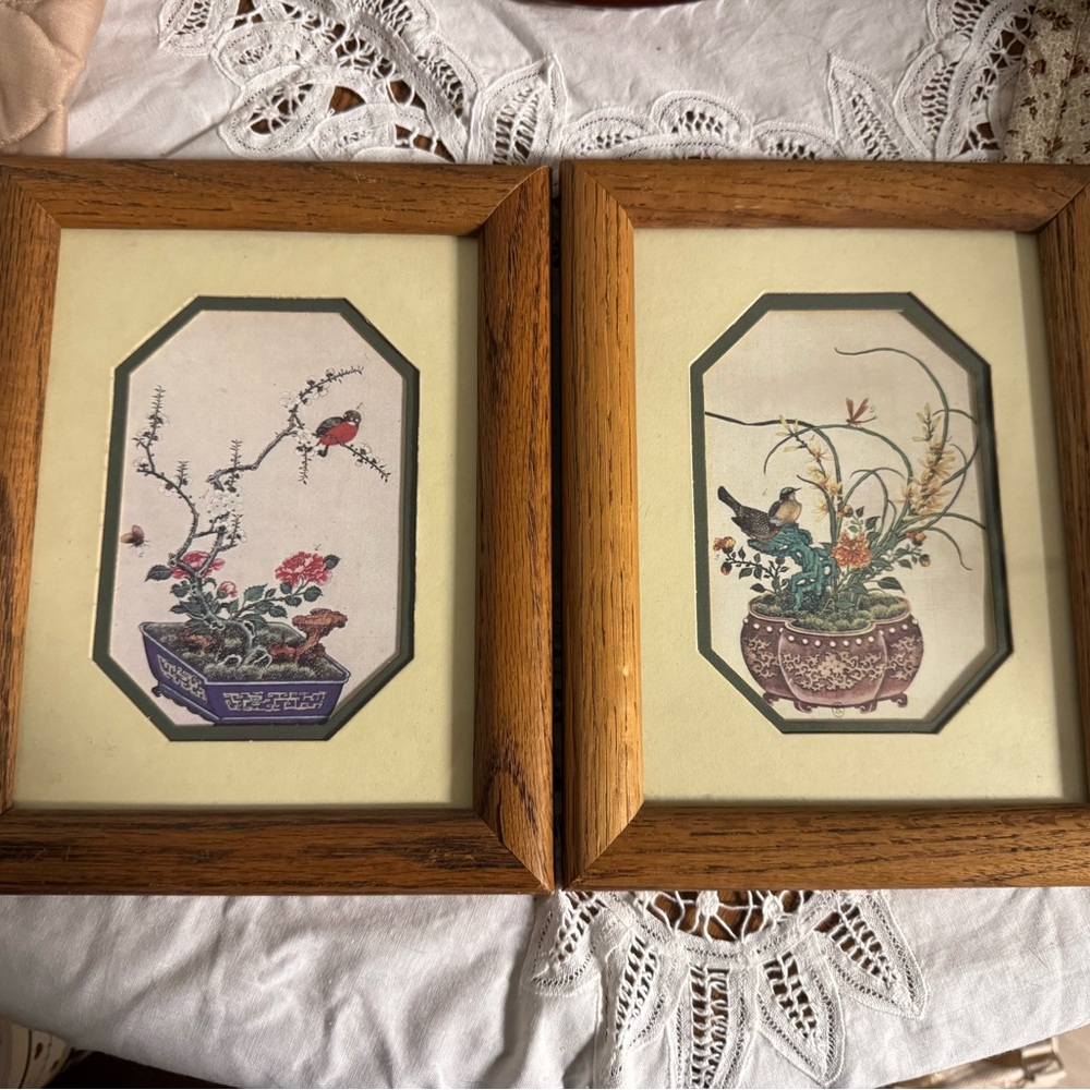 Vintage Pair of Botanical Bird Art Wall Decor